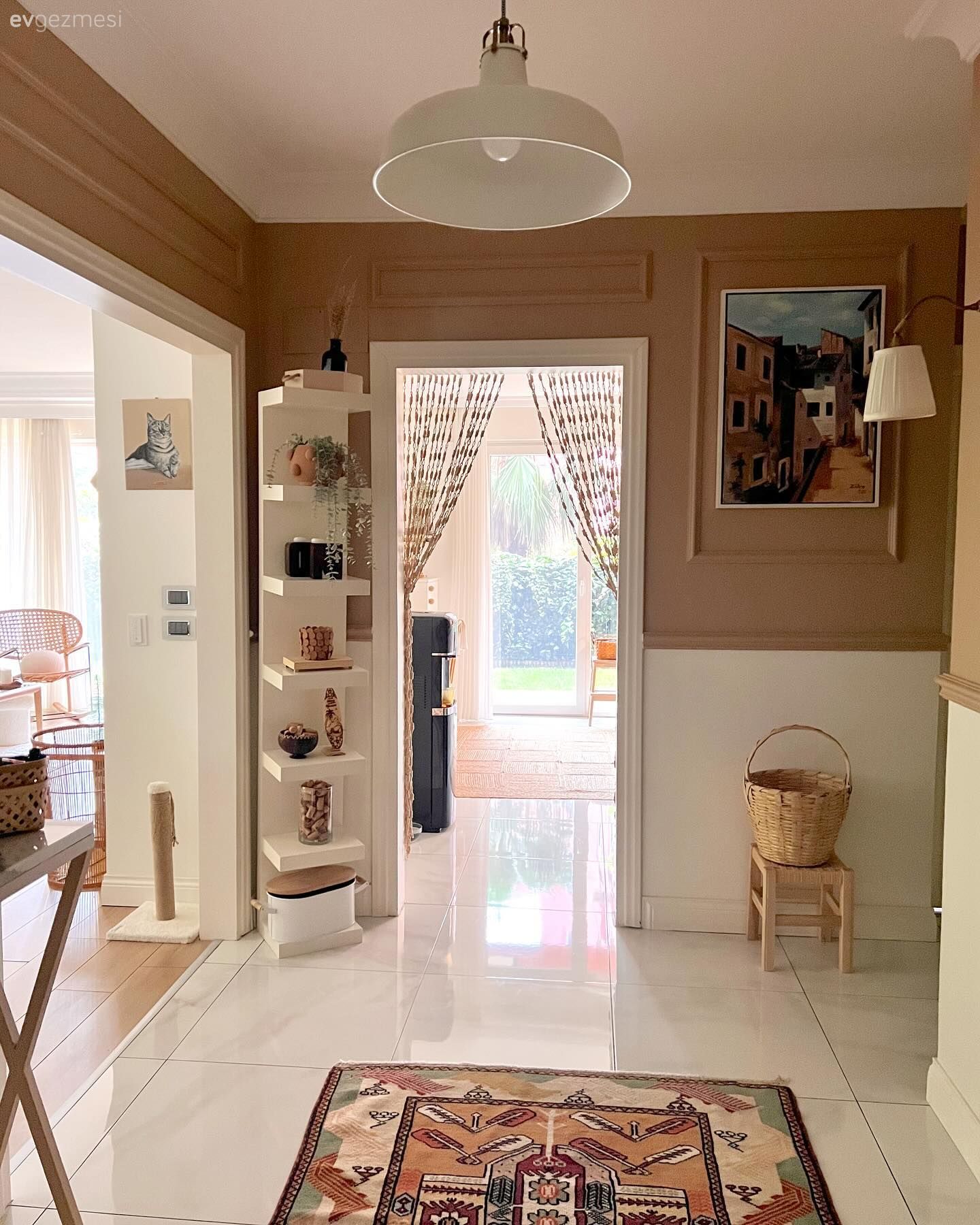 Büyük Parçalar Modern, Detaylar Bohem: Sıcacık Bir Salon Turu!