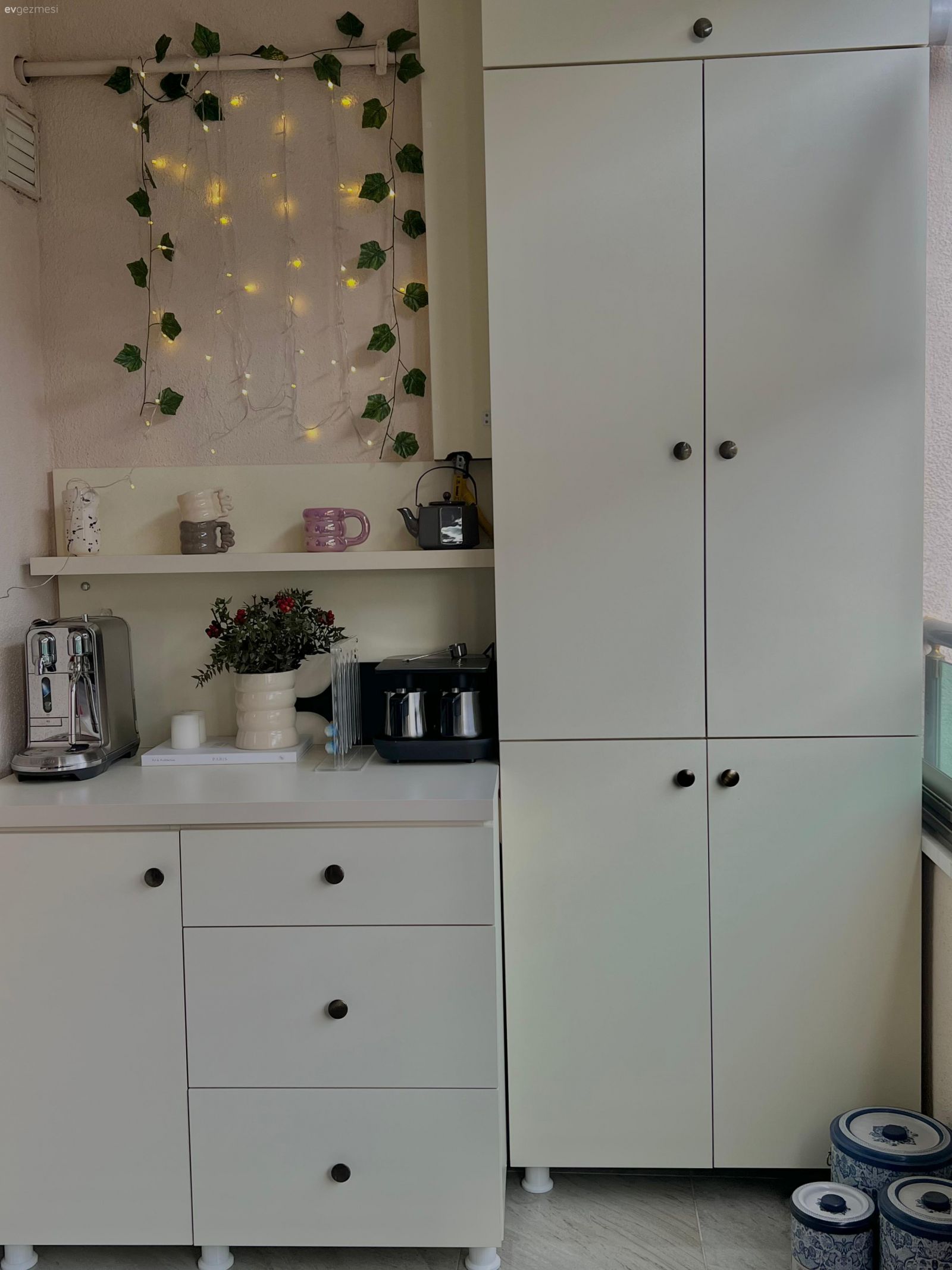 Bu Yalova Evi Dar Alanları Verimli Değerlendirmeye Öncelik Vermiş