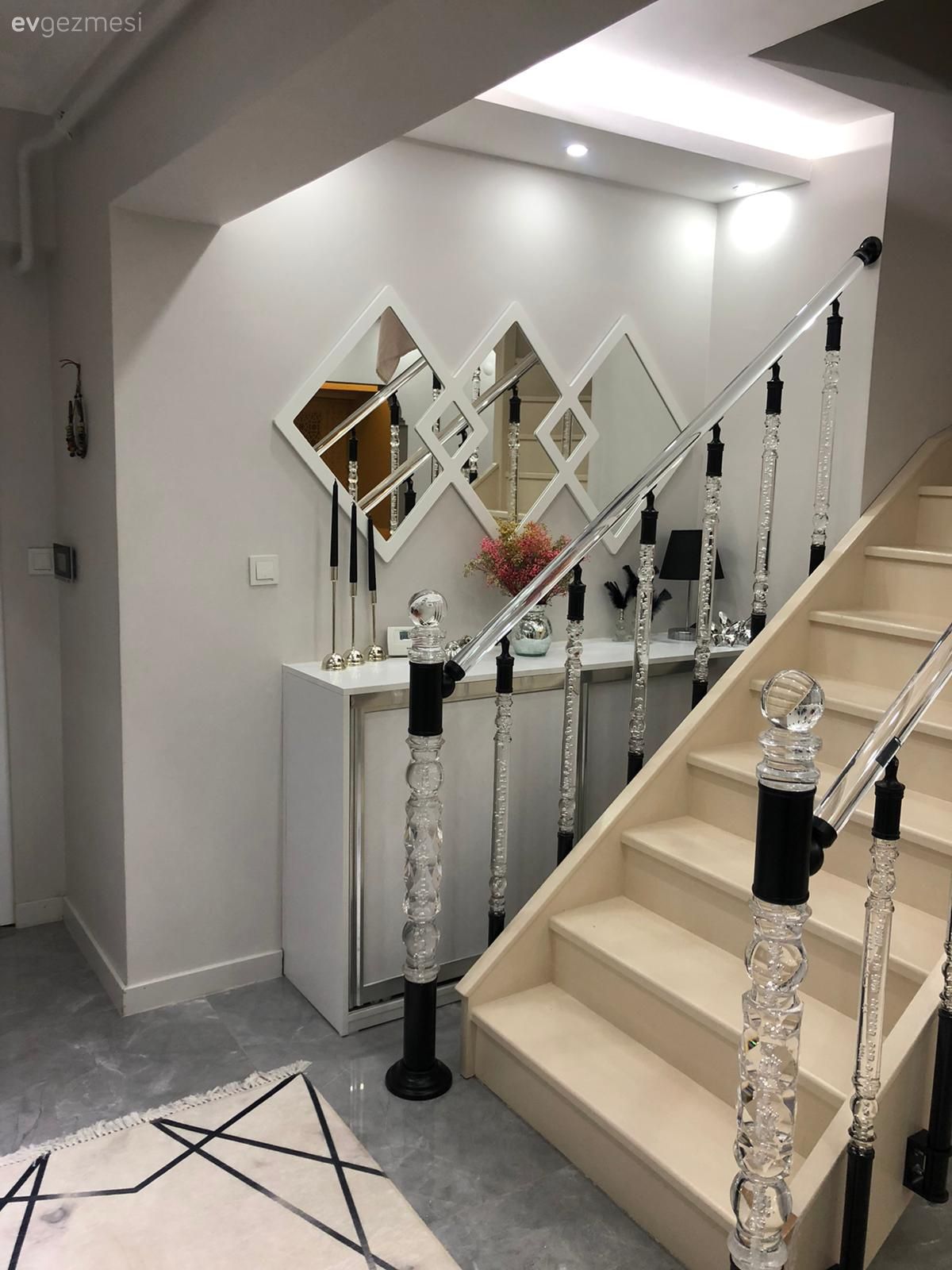 Antre, Merdiven, Dubleks evler, Ayna