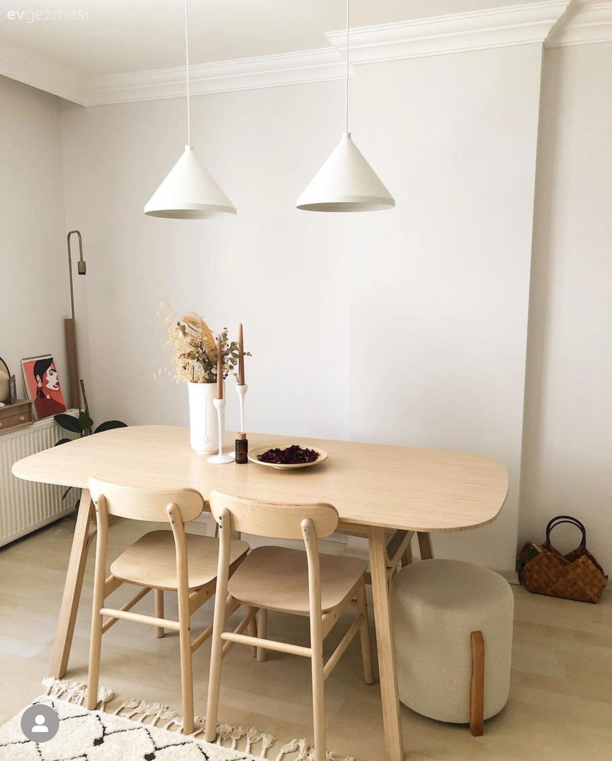 Yemek Odası, Beyaz, Bej, Krem, Sarkıt, Aydınlatma, Yemek masası, Sandalye, Puf