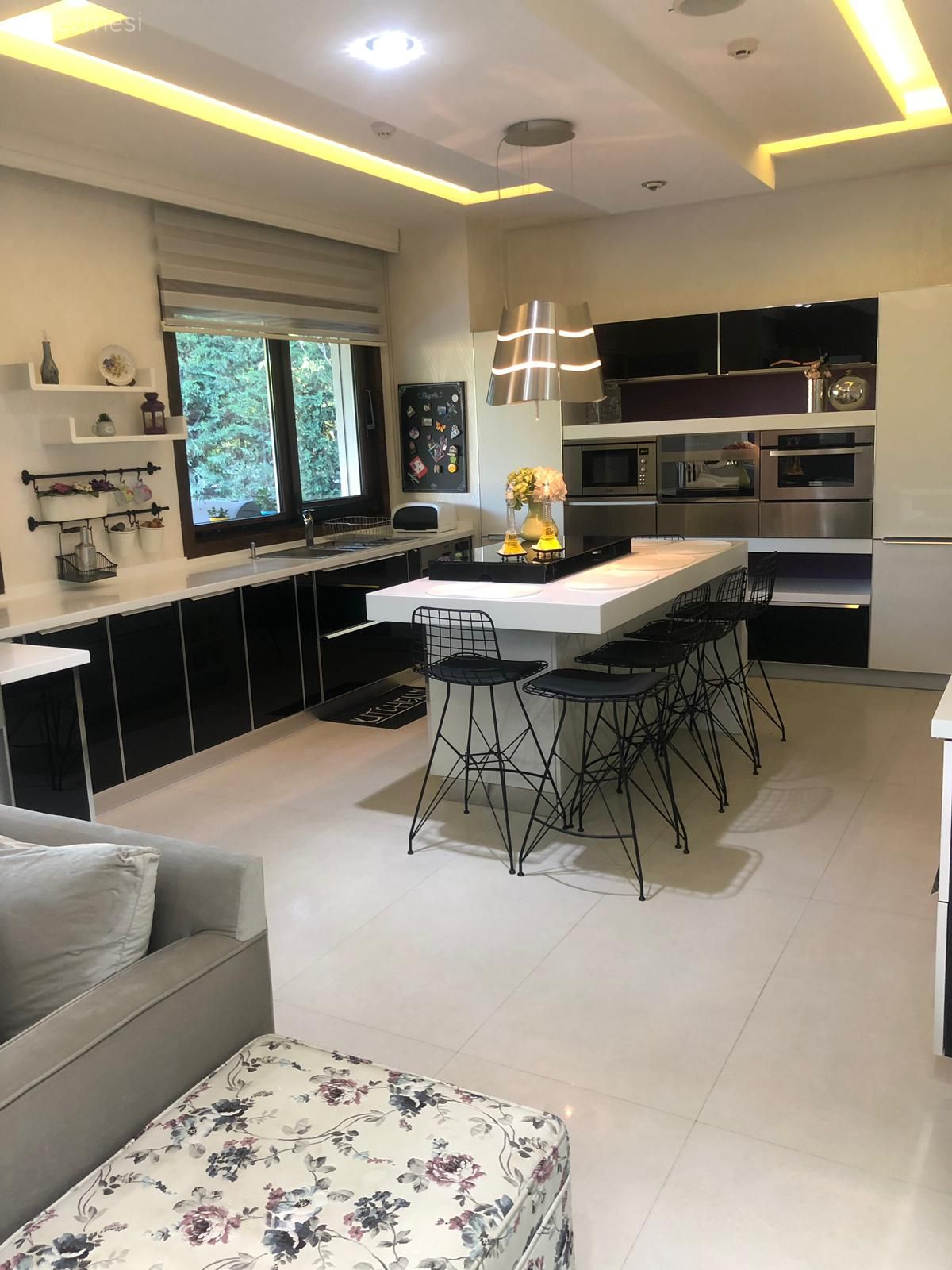 Klasik Şıklığın Asil Tasarımlarla Buluştuğu Dubleks Bir Daire-II