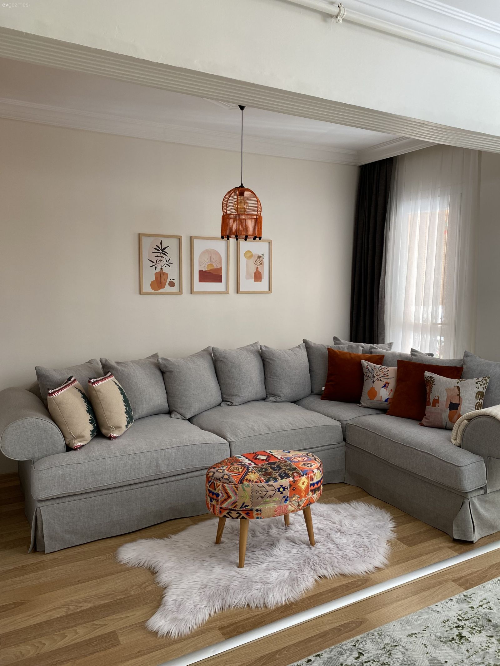 Bu İzmir Evinde Kırılan Duvar Beraberinde Ferahlığı Getirmiş!