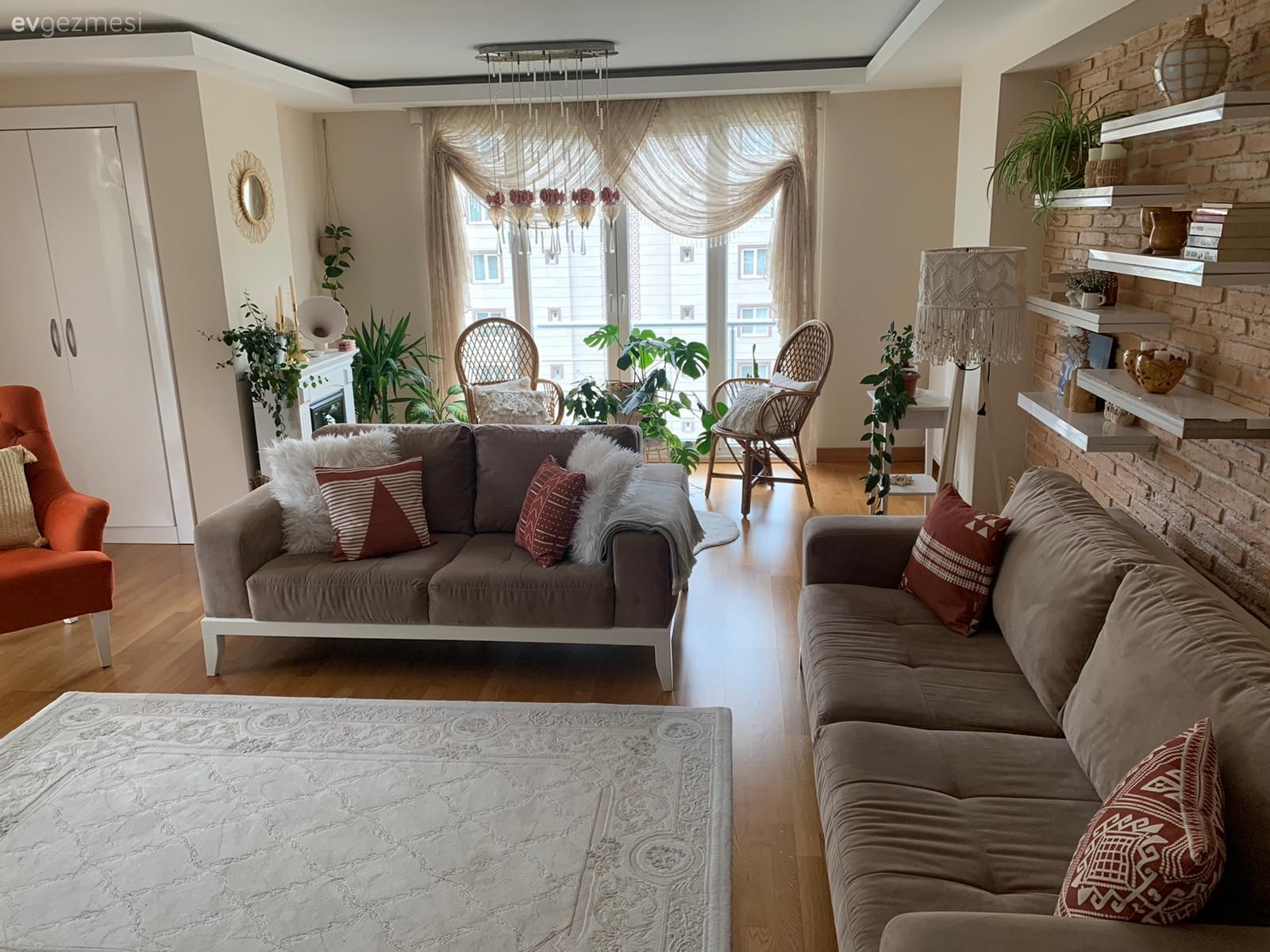 Bu Keyifli Artvin Evi Adeta Sahibinin El İşleri Sergisi!