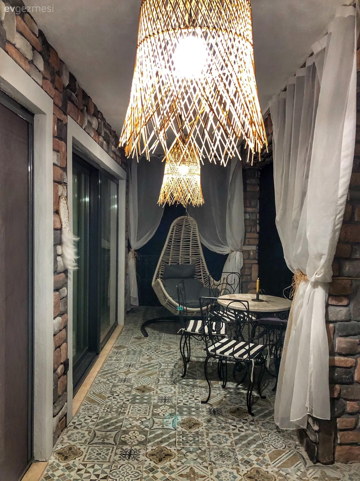 Çanakkale'de Bir Köy Evi: Mazisi Eski Görüntüsü Yeni!