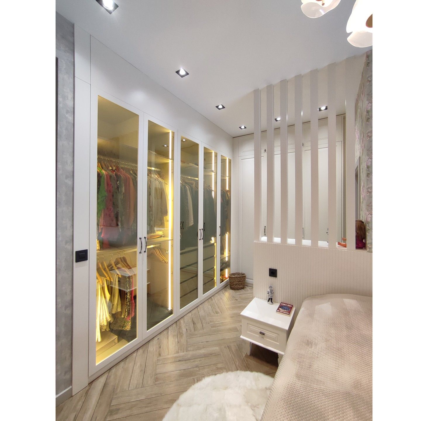 Giyinme Odalarına En Çok Yakışan Aydınlatma Modelleri