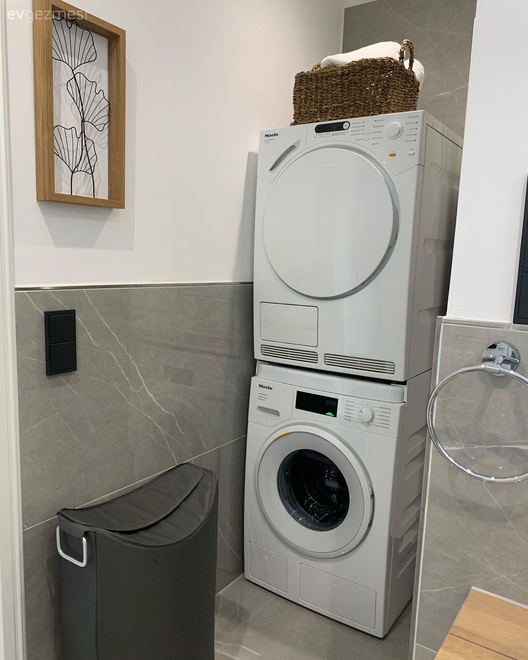 Çamaşır odası, Beyaz, Gri