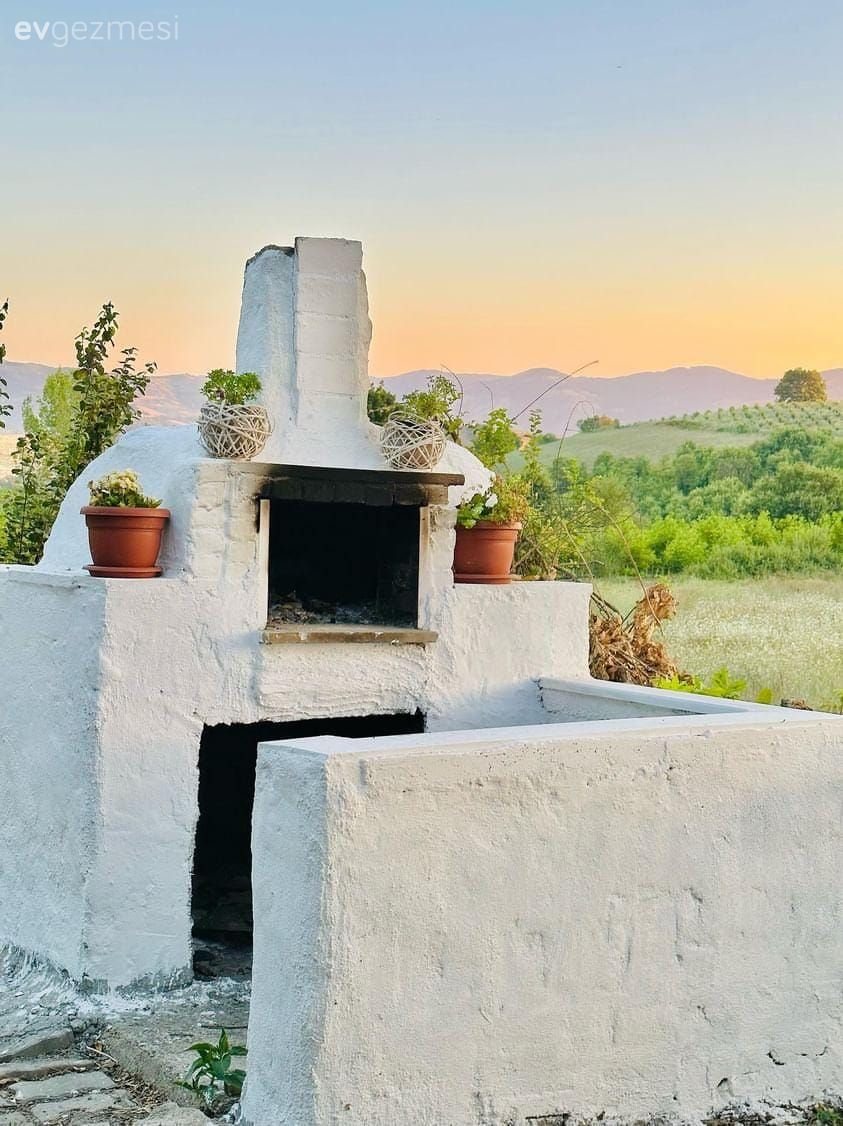 Öncesi&Sonrası: Karamürsel'deki Bu Bahçeye Birden Akdeniz Havası Gelmiş!