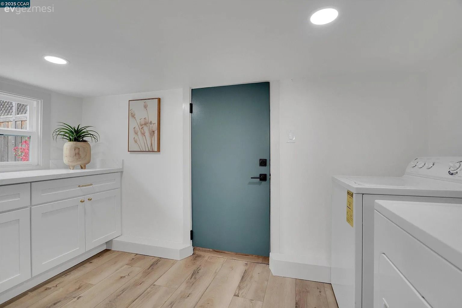 Tek Katlı Gibi Görünen 102 M2'lik Bu Ev Aslında Üç Kat