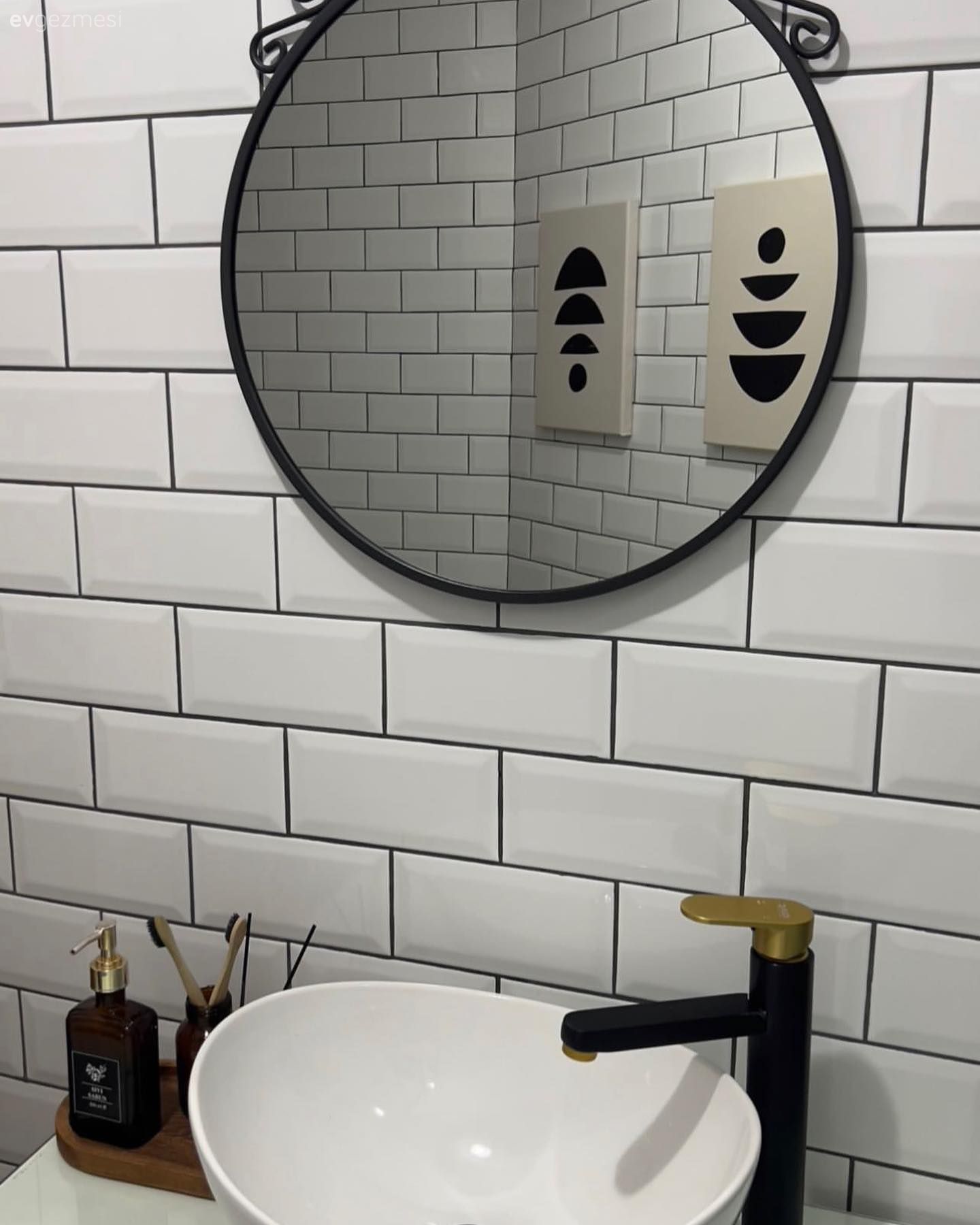 Beyaz, Siyah, Metro seramik, Seramik, Banyo seramikleri, Banyo, Banyo aynası, Banyo aksesuarları