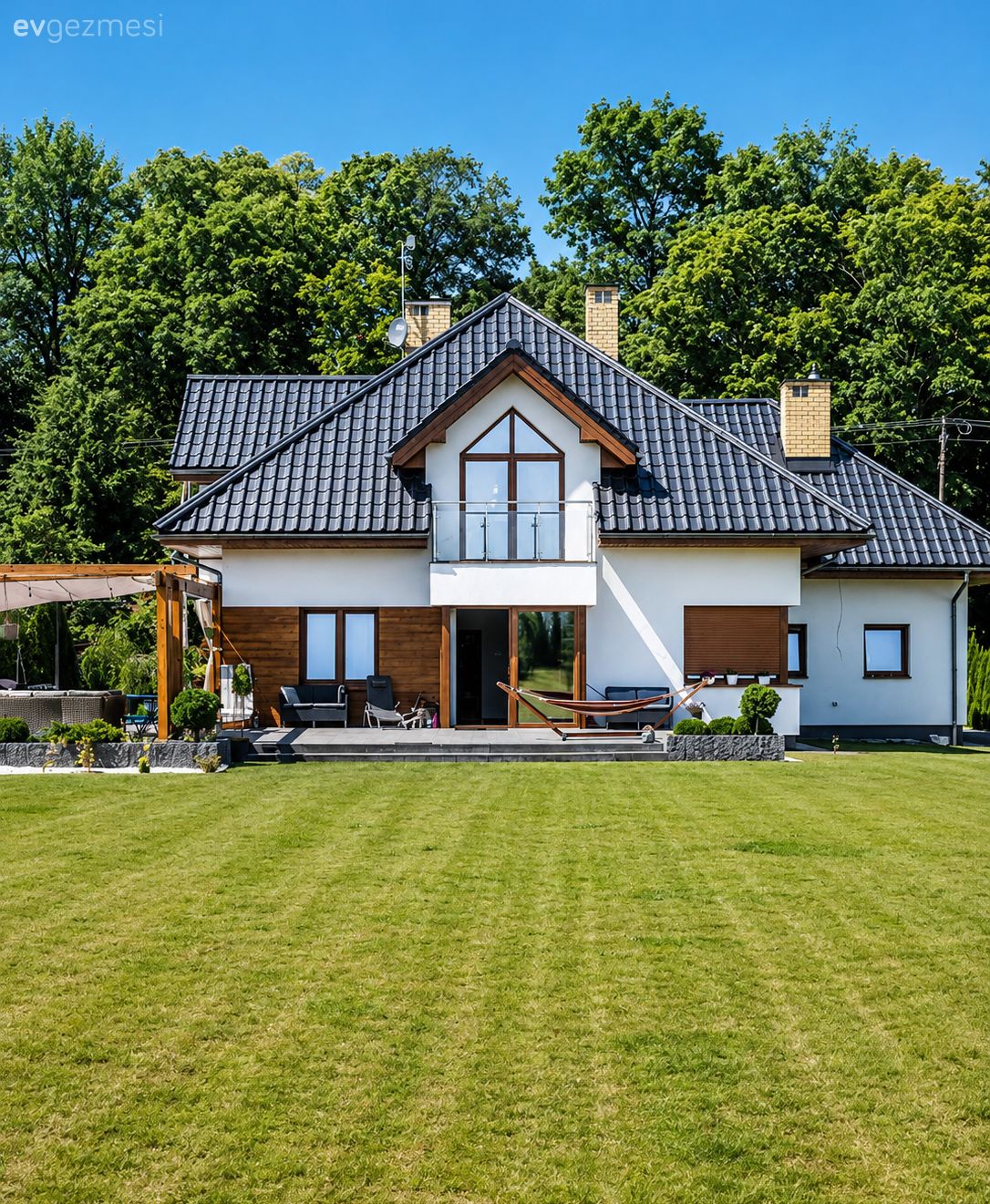 250 M2'lik İki Katlı Lüks Villa: Evin İçi ve Proje Detayları