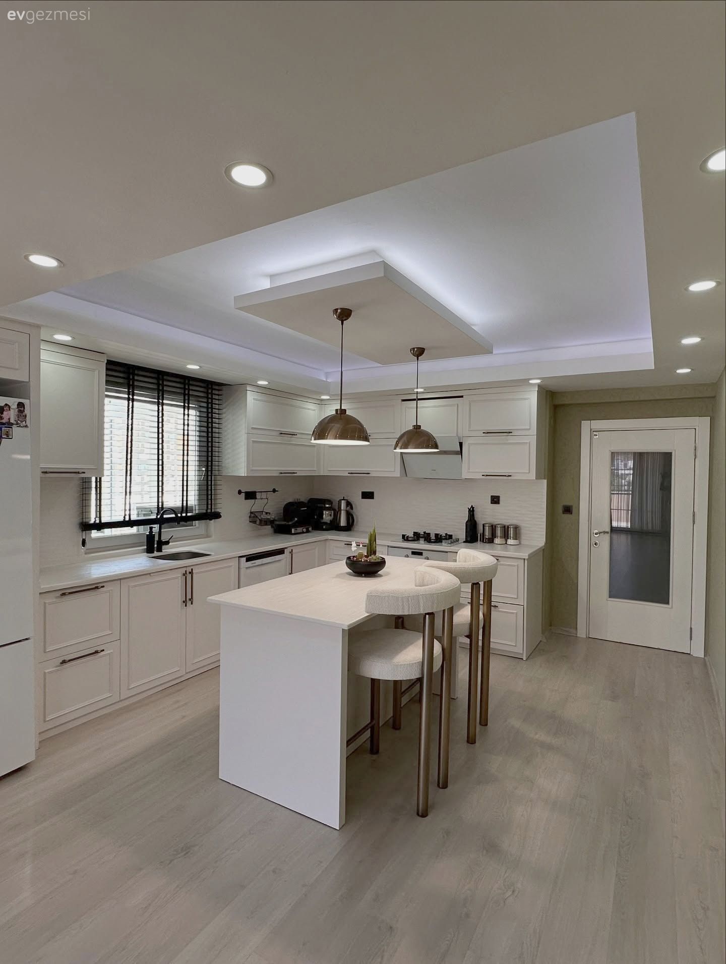 Uygun Bütçeyle Sıfır Mutfak Havası: Doğru Dokunuşların Gücü