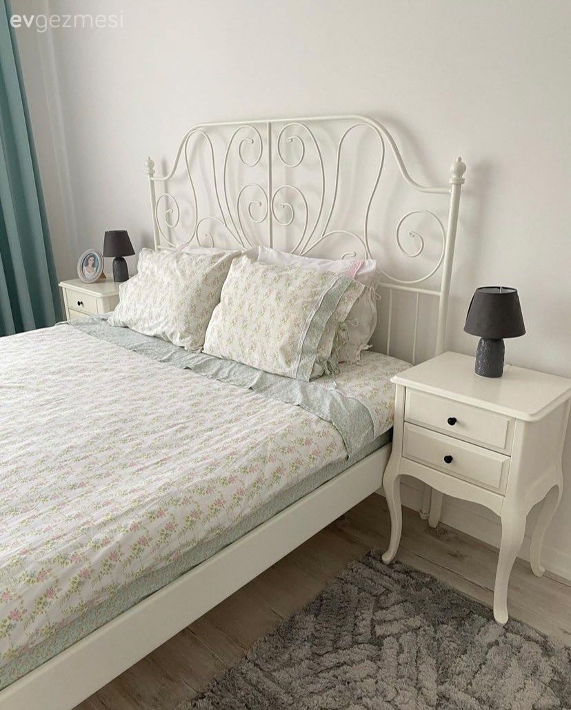 Bursa'daki Bu Evde Koyu Tonlar Kapıdan İçeri Alınmamış