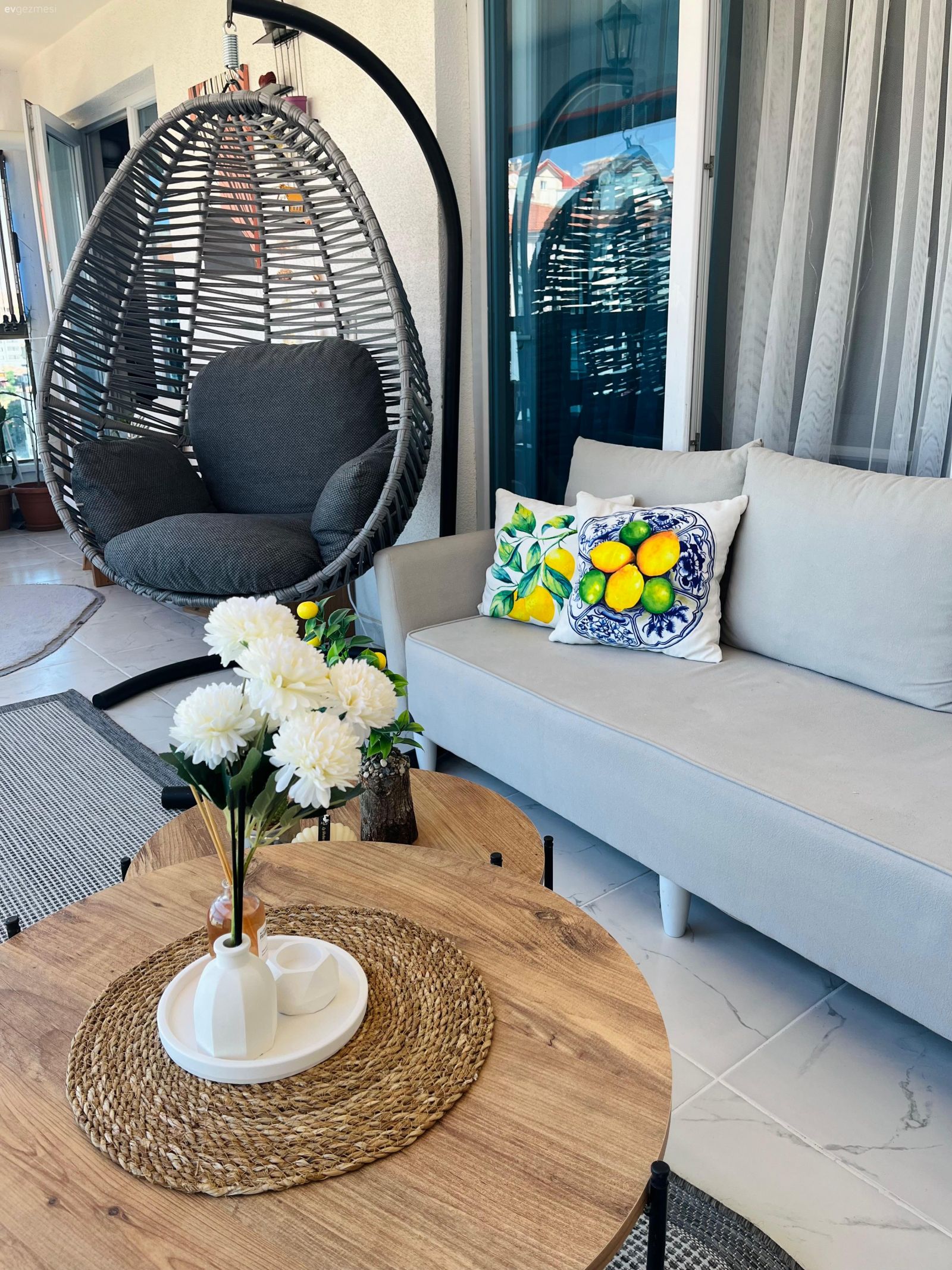 Bu Ankara Evinde Rutini Bozan Sürprizlere Yer Verilmiş