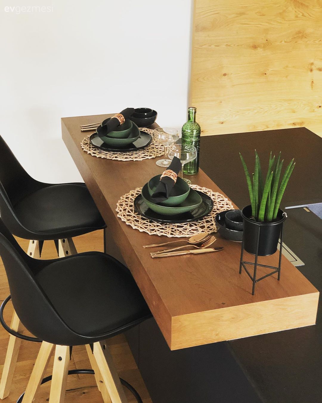 Ada mutfak, Mutfak, Ahşap Mobilya, Siyah, Sandalye, Supla, Ev Aksesuar, Ev bitkisi