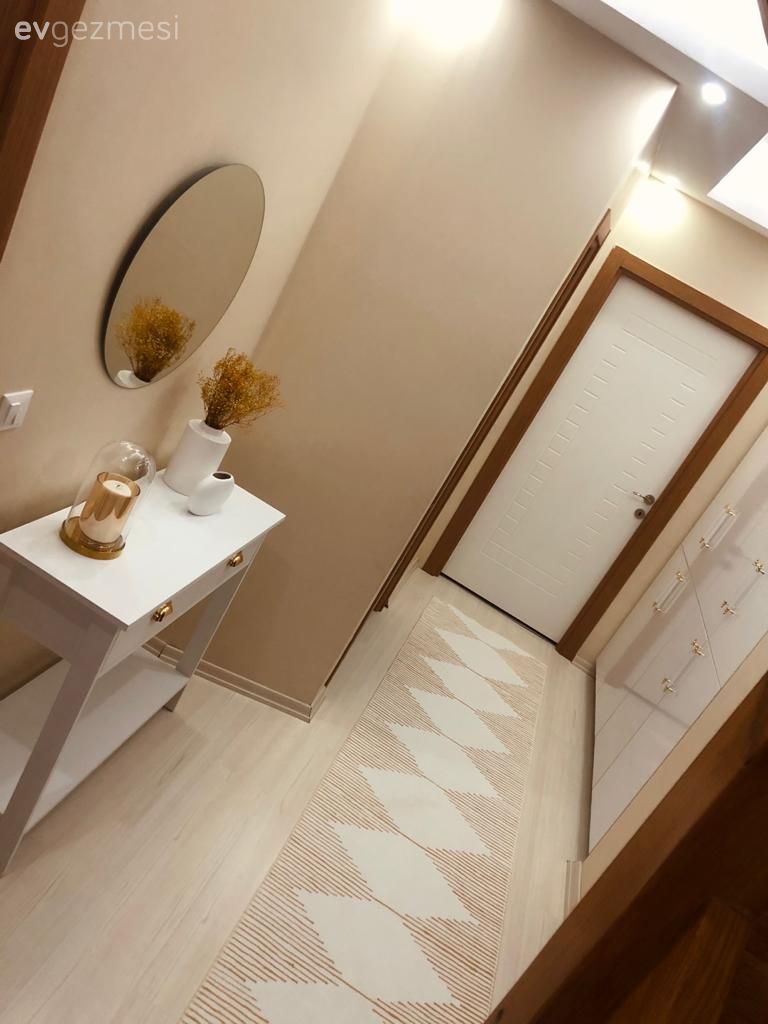 Antre, Beyaz, Bej, Dresuar, Kahverengi