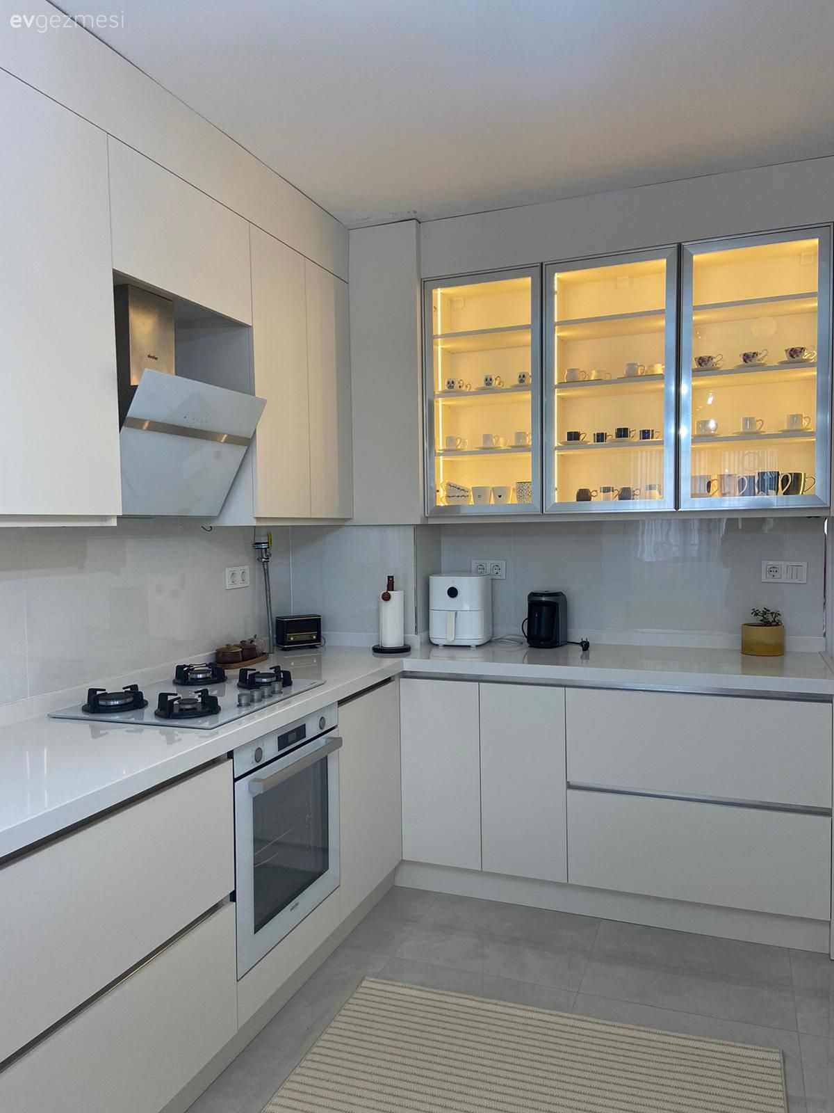 10 Yıllık Mutfak Tadilattan Sonra Daha Çok Ferahlamış