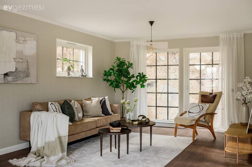 183 M2'lik Balkonlu Bu Evin Arka Cephesinde İskele Veranda Var