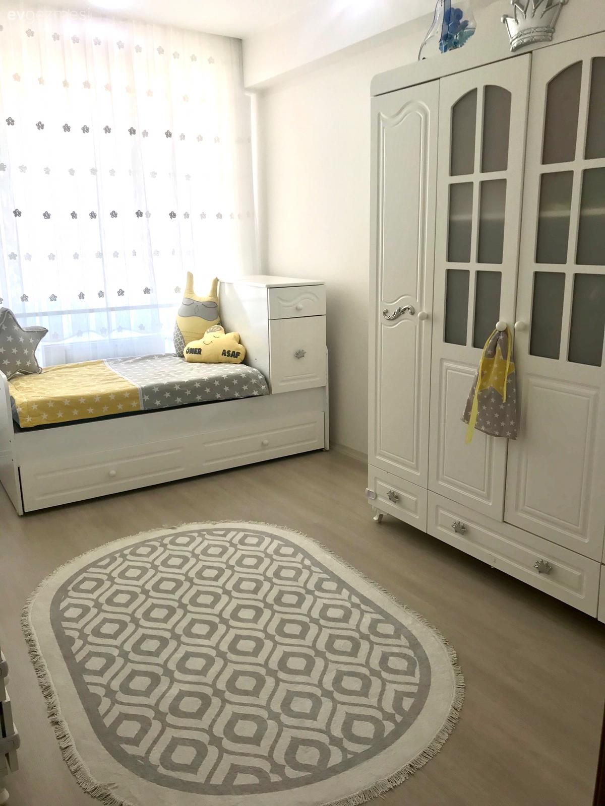 Çocuk Odası, Beyaz, Gri, Sarı, Gardrop, Yatak Odası, Çocuk odası halısı, Oval halı, Halı, Çocuk odası perdesi