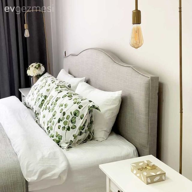 Yatak Odası, Bej, Krem, Beyaz, Yatak başlığı, Fon perde, Perde, Tül perde, Lambader, Aydınlatma, Komodin, Dekoratif Objeler