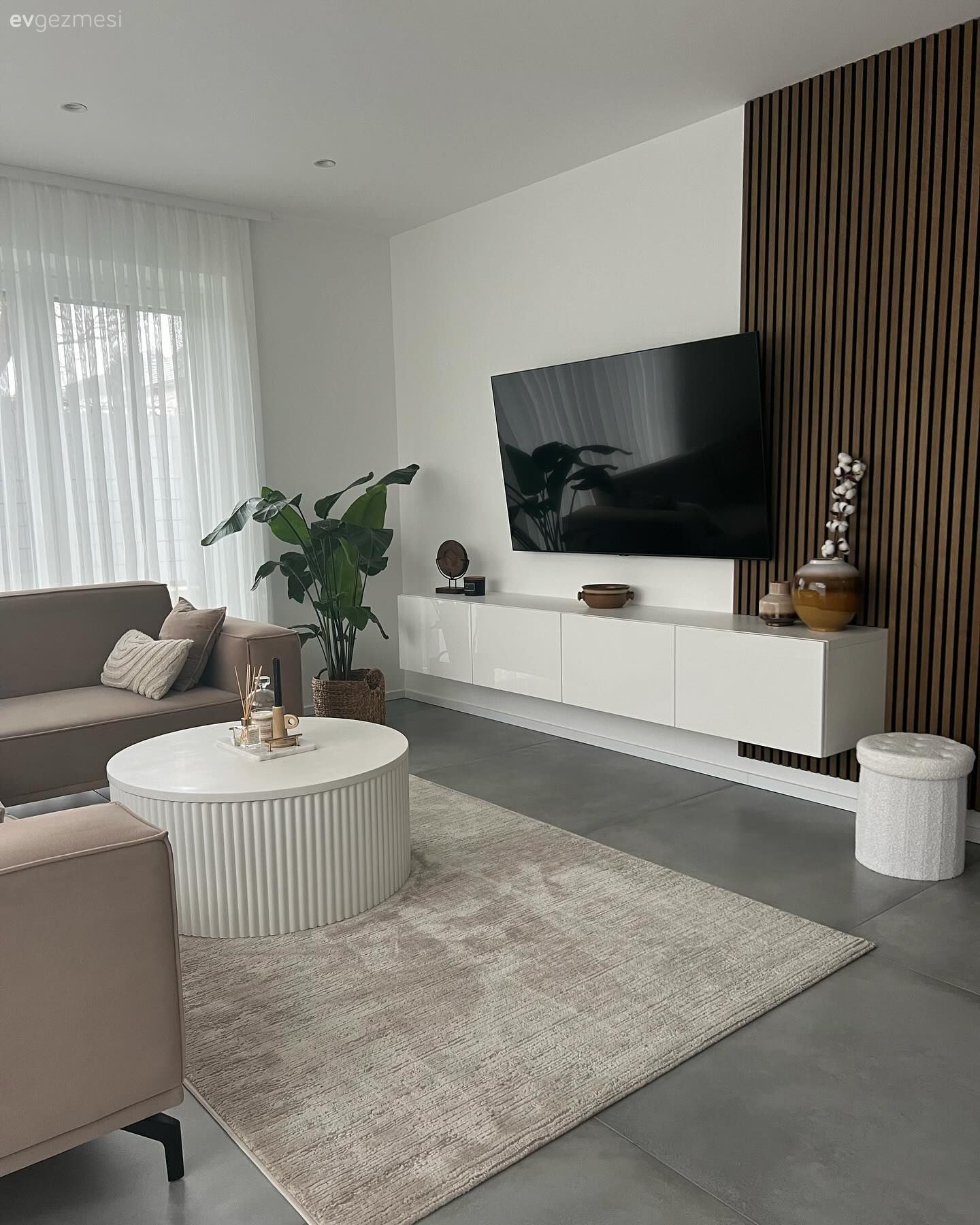 Bu İskandinav Ruhlu Evde Sade Tasarımlar Pek Seviliyor!