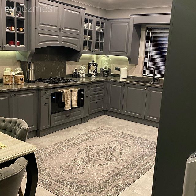 Bu Evde İhtişam ve Natürellik Dengeli Bir Şekilde Buluşmuş