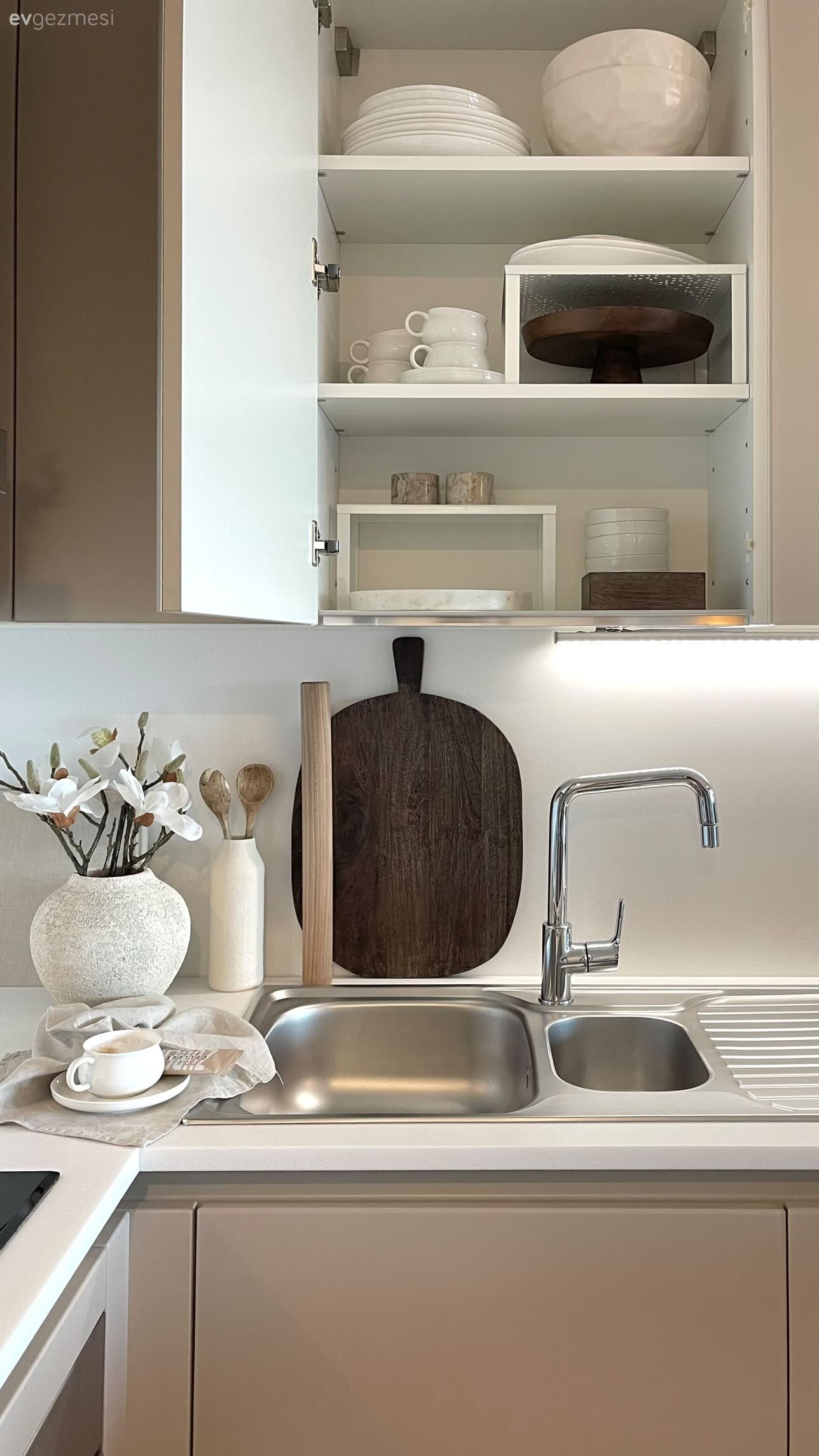 Mutfak, Capuccino mutfak, Vizon, Beyaz, Mutfak tezgahı, Mutfak tezgah arası, Mutfak aksesuarları