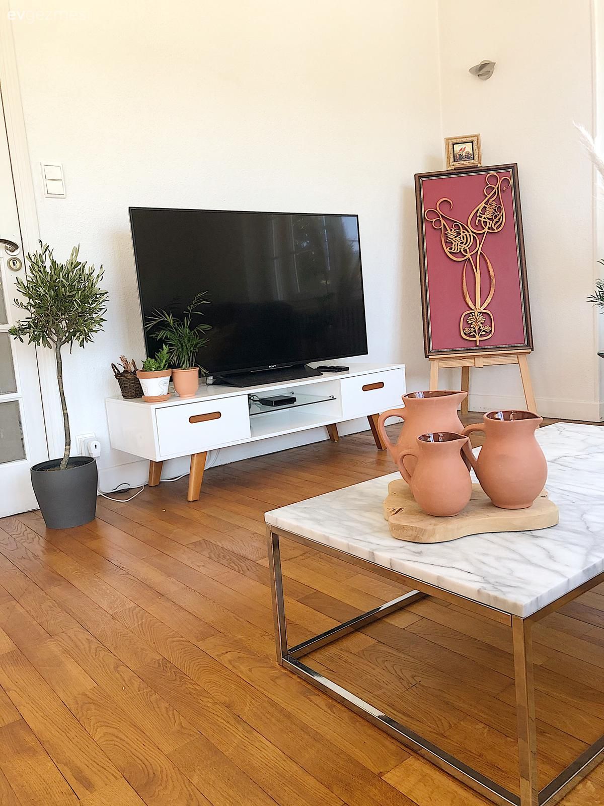 Beyaz, Orta sehpa, Sehpa, Sehpa üstü aksesuarı, Ev Aksesuar, Tv ünitesi, Duvar panosu, Duvar dekorasyonu, Ev bitkisi