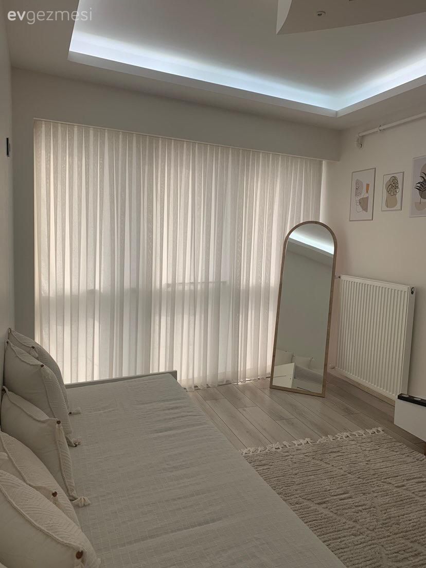 Bu İzmir Evinde Sadelik, Konfor ve Sıcaklık Dengesi Tam Ayarında!