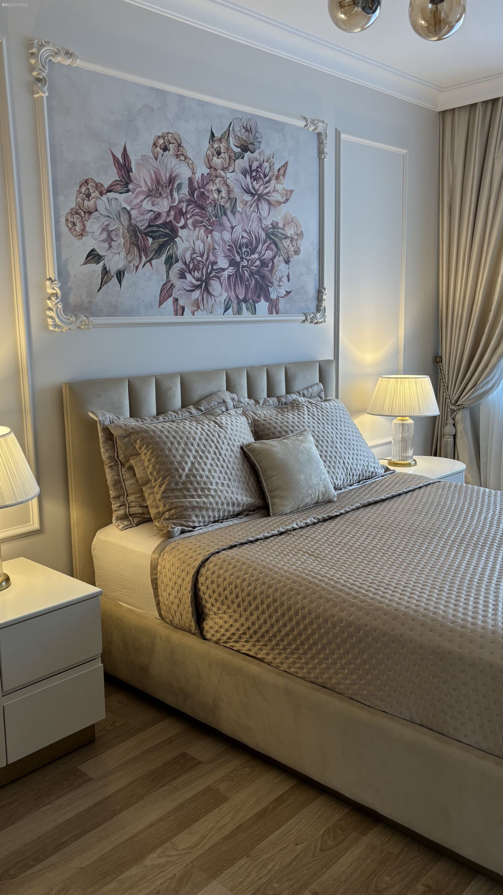 Salonundan Banyosuna Her Detayı Özenli Bir İstanbul Evi