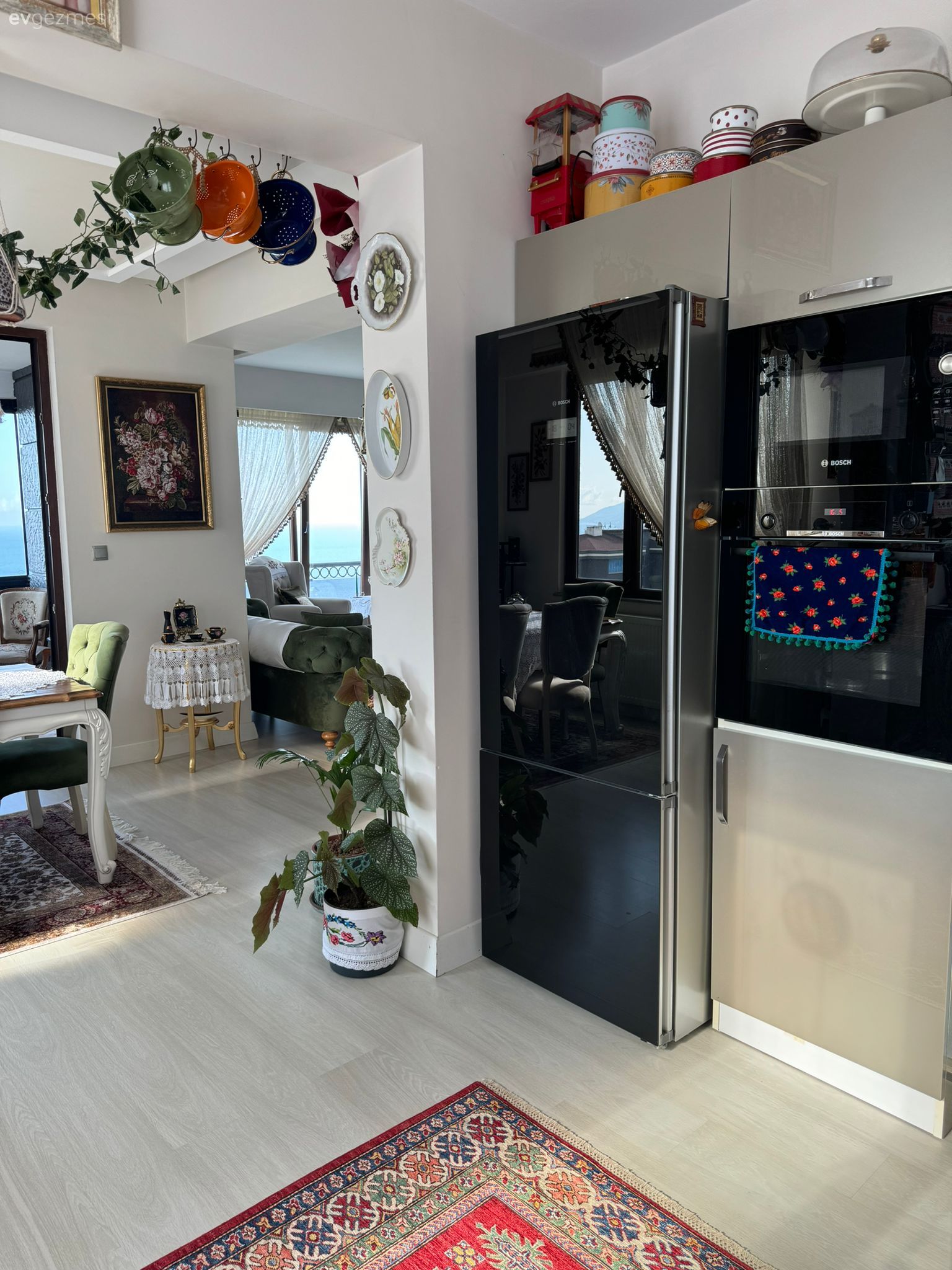 Halıdan Perdeye Her Detayıyla Geçmişe Yolculuk Yapan Bir Trabzon Evi!