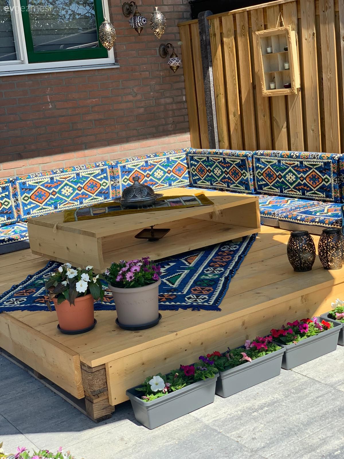 Bu Otantik Ev Yurt Dışında Türkiye Havası Estiriyor!