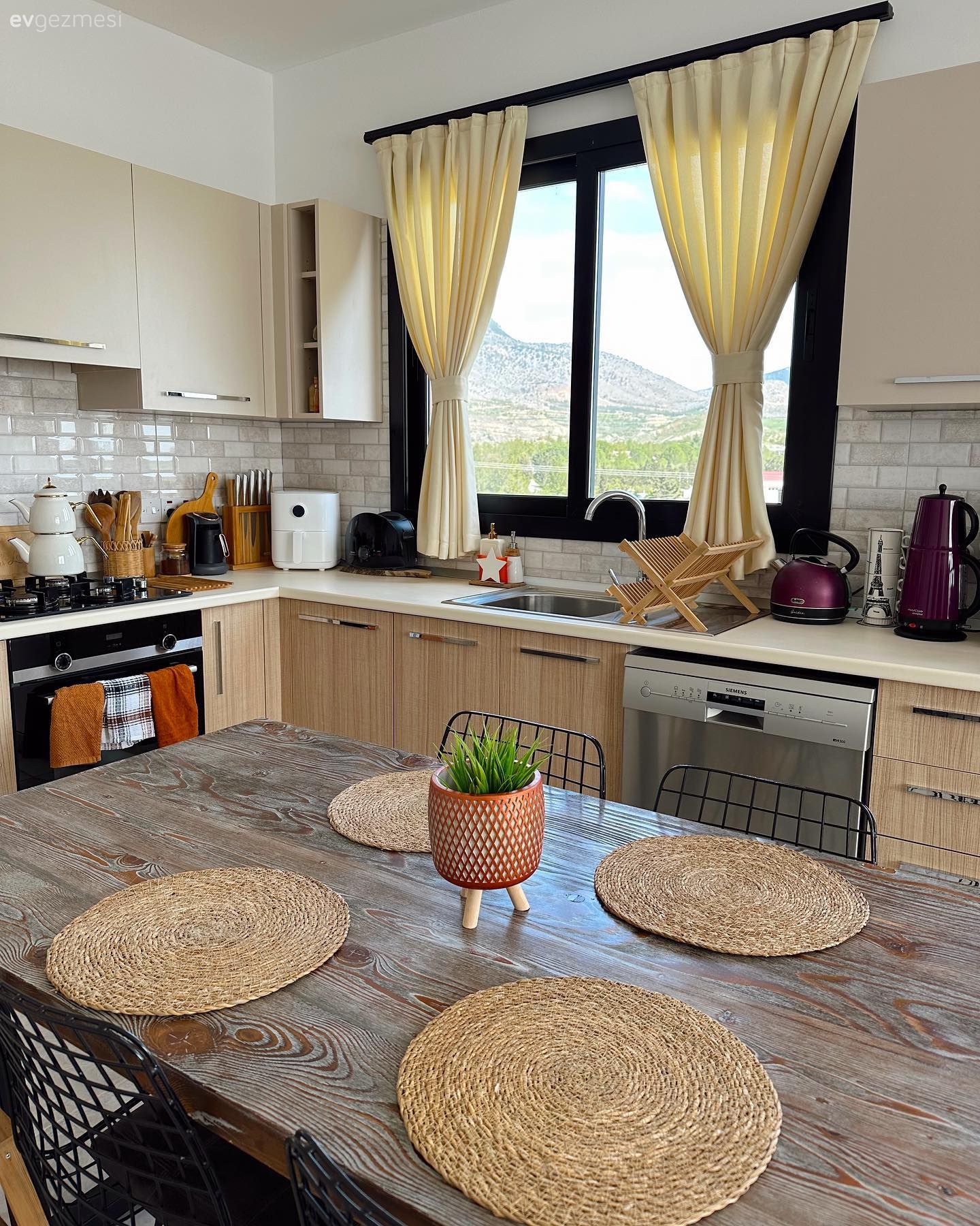 Mutfak, Ahşap mutfak, Beyaz, Mutfak perdesi