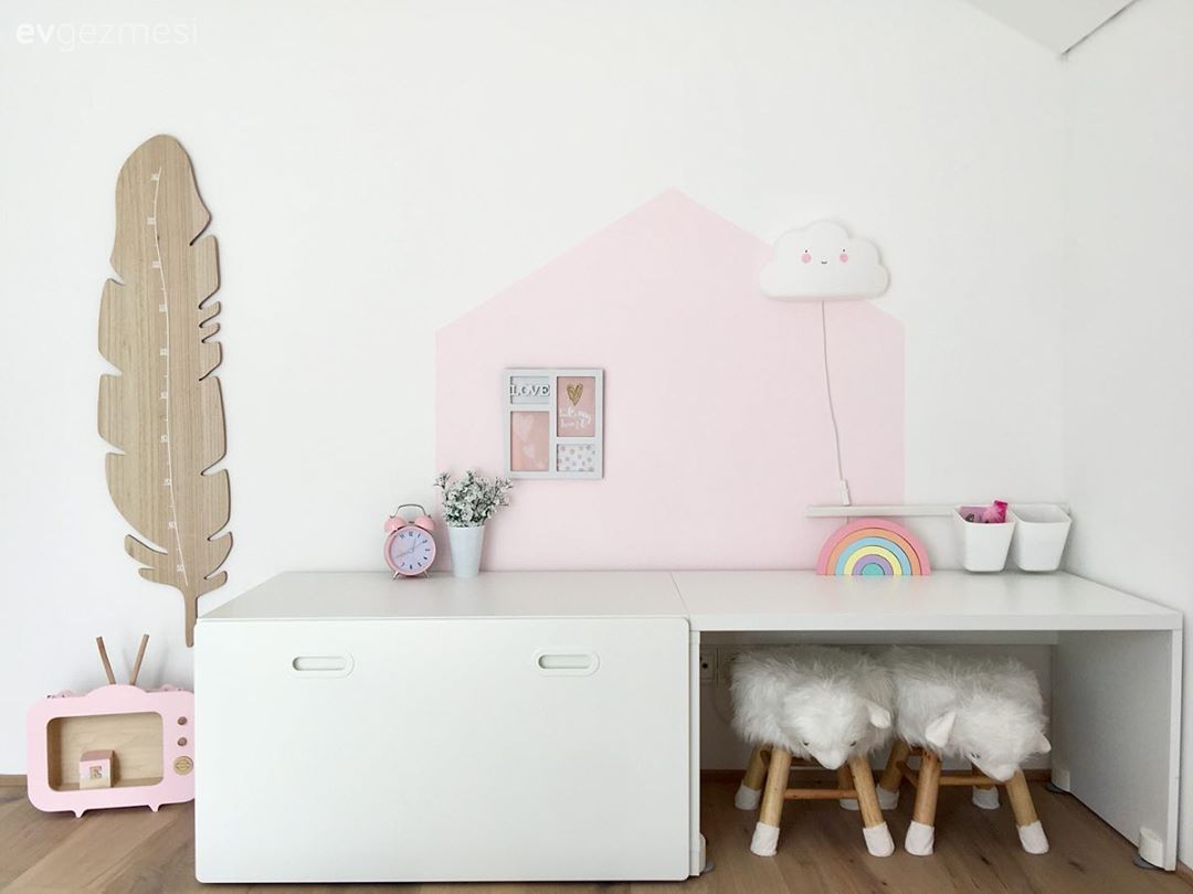 Çocuk Odası, Beyaz, Pembe, Çocuk odası duvar dekorasyonu, Çocuk odası halısı, Çocuk odası çalışma masası