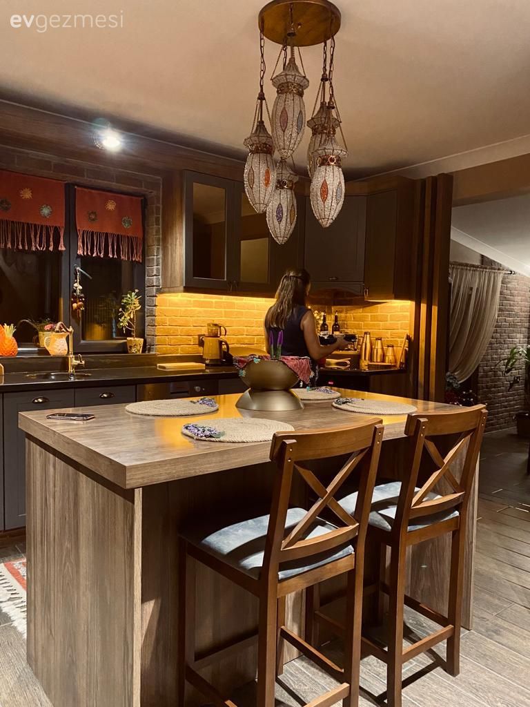 Müstakil Ev Modelleri: Düzce'de Alt Katı Beton Üst Katı Ahşap Bir Ev