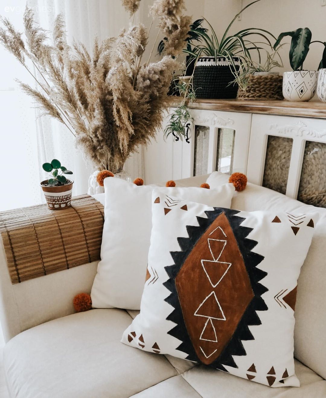 Salon, Beyaz, Kahverengi, Desenler, Kırlent, Ev tekstili, Pampas otu, Ev bitkisi