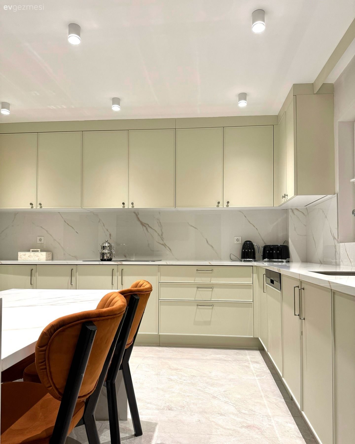 Zamansızlık Hissini Sunan Bu Mutfakta Kalite Algısı Da Yüksek