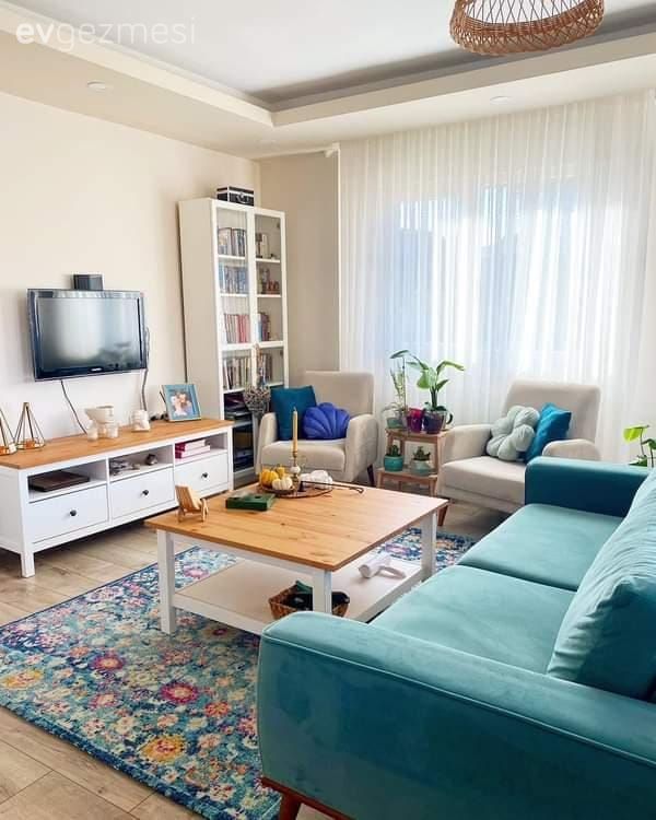 Bu İzmir Evinde Mavinin Enerjisi Kendini Hemen Hissettiriyor!