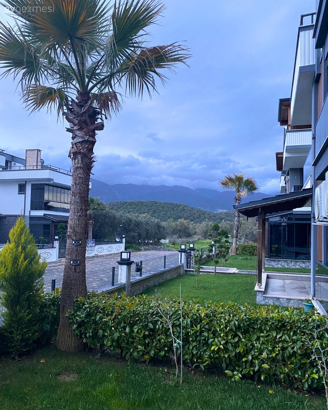 Müstakil Ev, Villa, Bahçe