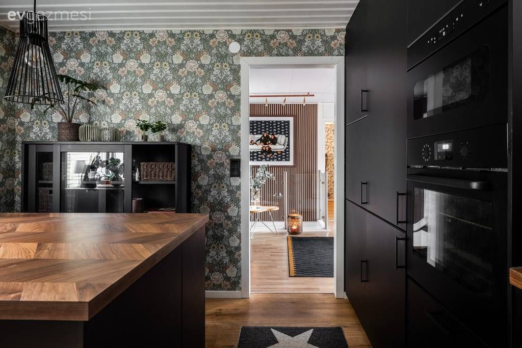 Sürgü Tavanlı Havuzu Olan 101 M2'lik Modern Müstakil Ev