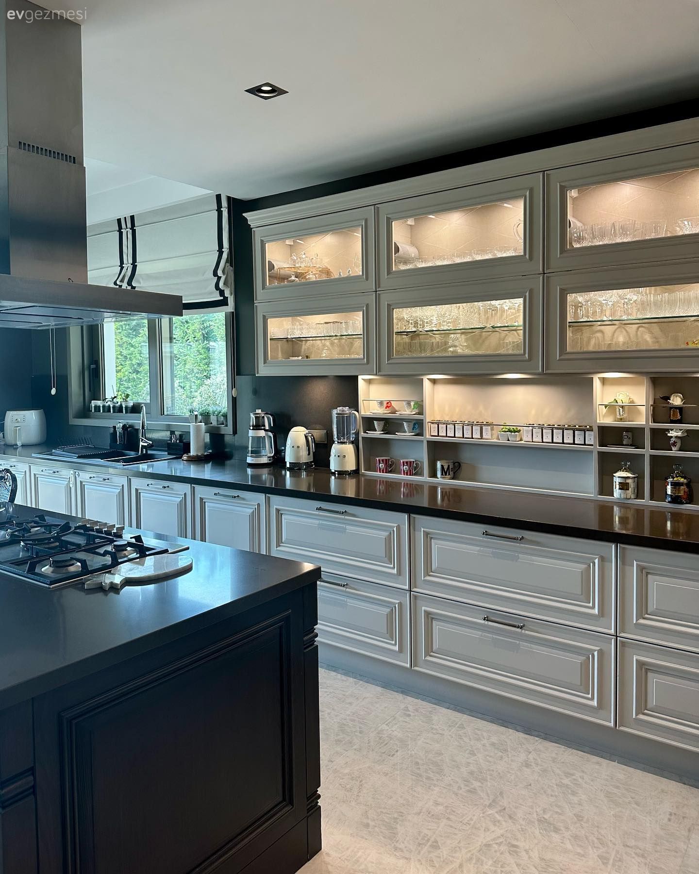 Mutfak Dolapları İçin Hangi Camı Tercih Edebilirsiniz?