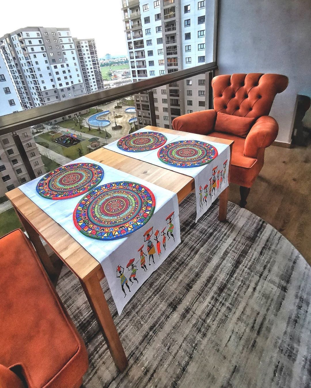 Bu Sıcacık Evde Moderne Bir Tutam Rustik Karıştırılmış!