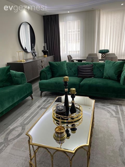 Bu Adana Evi İddialı Renklerle Dikkati Üstüne Çekiyor