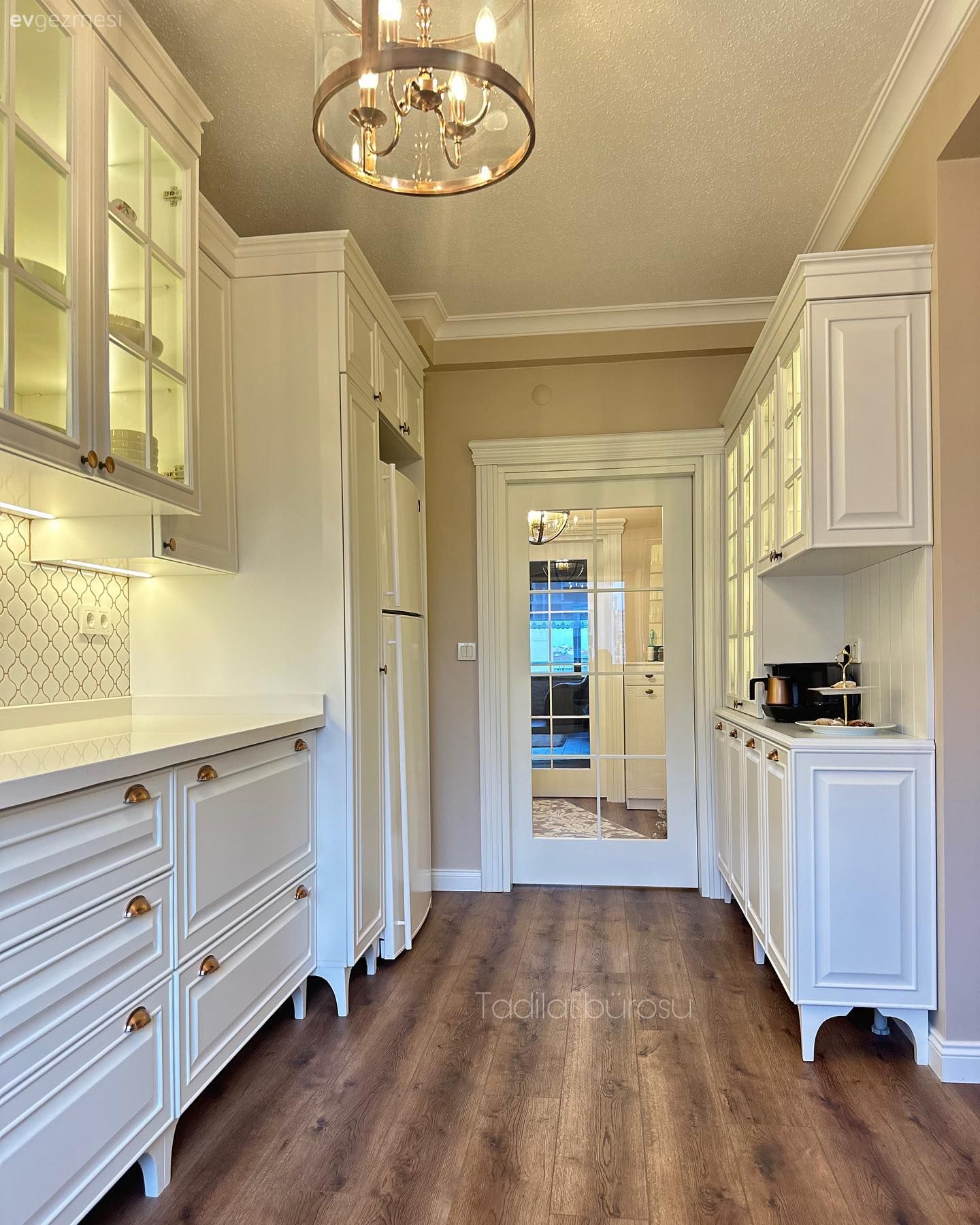 Bu Göz Alıcı Mutfakta Country Tarz Modern Şekilde Yorumlanmış!