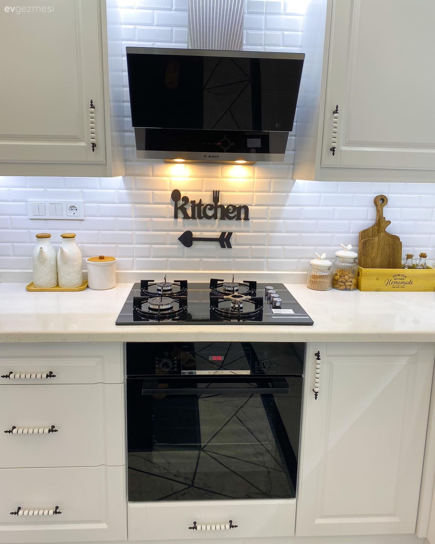 Ankastre, Mutfak, Siyah, Davlumbaz, Mutfak tezgahı, Mutfak tezgah arası, Tezgah arası seramik, Metro seramik, Seramik