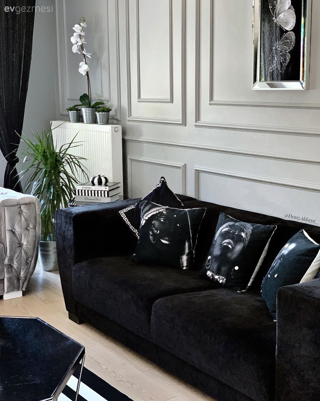 Ev Gezmesi:  Gösterişli Detayları ve Uyumlu Renkleriyle Şık Bir Dekor