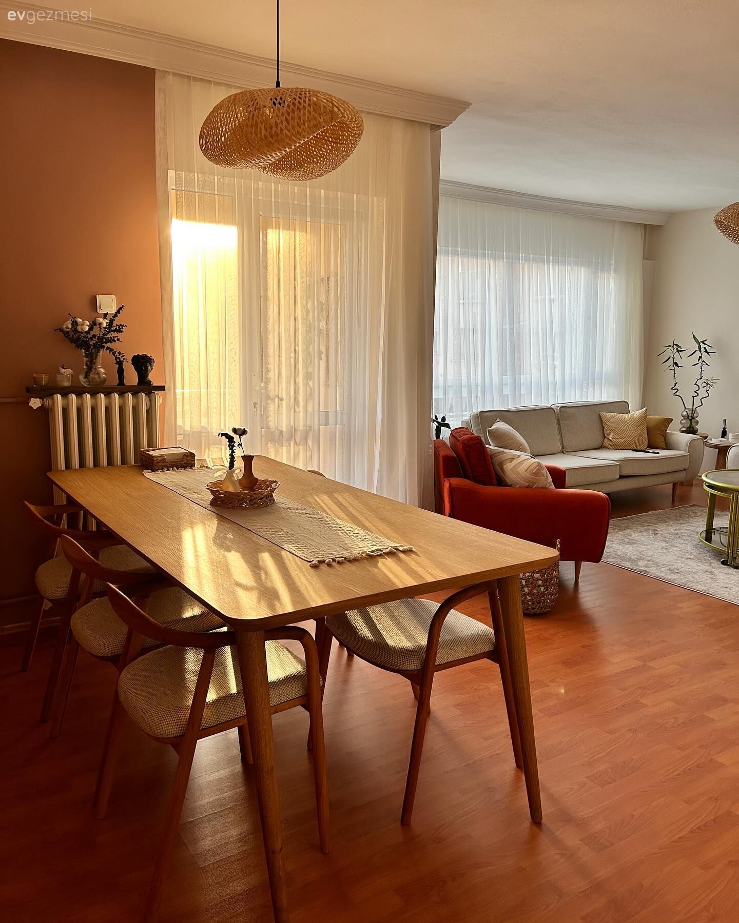 Salonunu Dekore Edecekler İçin Farklı Planlara Sahip Salonlardan Örnekler