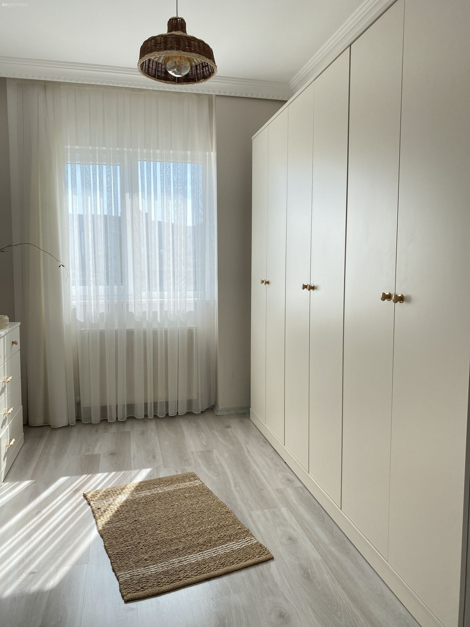 Bu İskandinav Ruhlu Evde Detaylarda Antikalar Gizli!