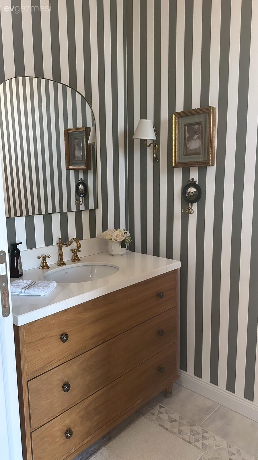 Zarif Seçimlerle Donanmış Bu Ev Görülmeye Değer