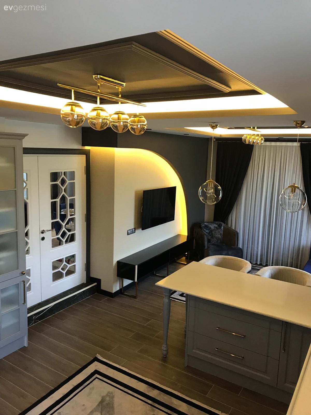 Mutfak, Amerikan Mutfak, Mutfak yarım adası, Mutfak köşesi, Fon perde, Perde, Tül perde, Tv ünitesi, Tv ünitesi aksesuarları, Ev Aksesuar, Mutfak Avize Modelleri, Siyah, Gri, Beyaz, Berjer, Tavan dekorasyon, Kapı 