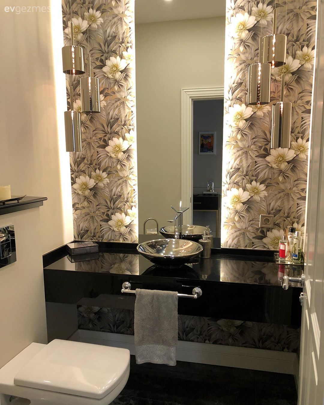 Bu Sofistike Evin Her Detayı Özgün Parçalarla Dolu